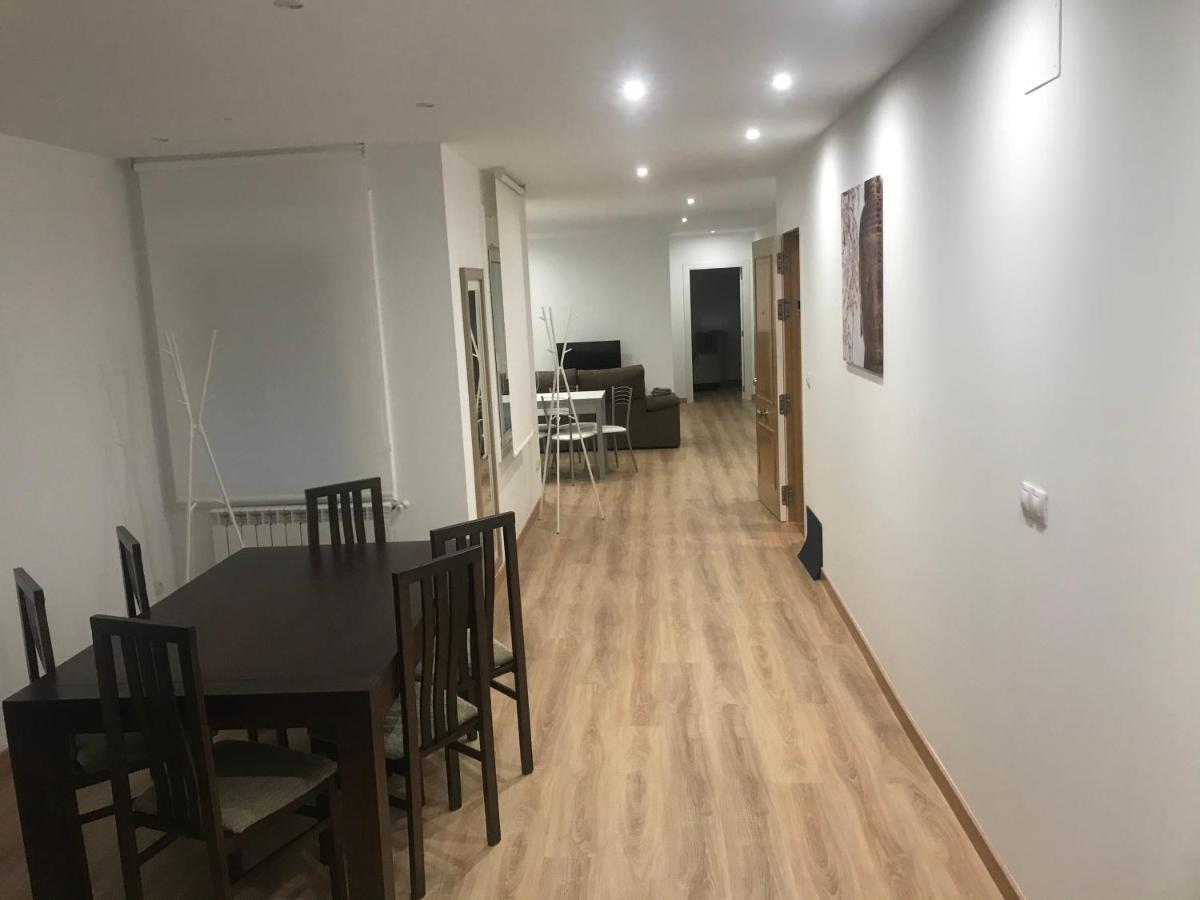 Trabazos Abellas Appartement *